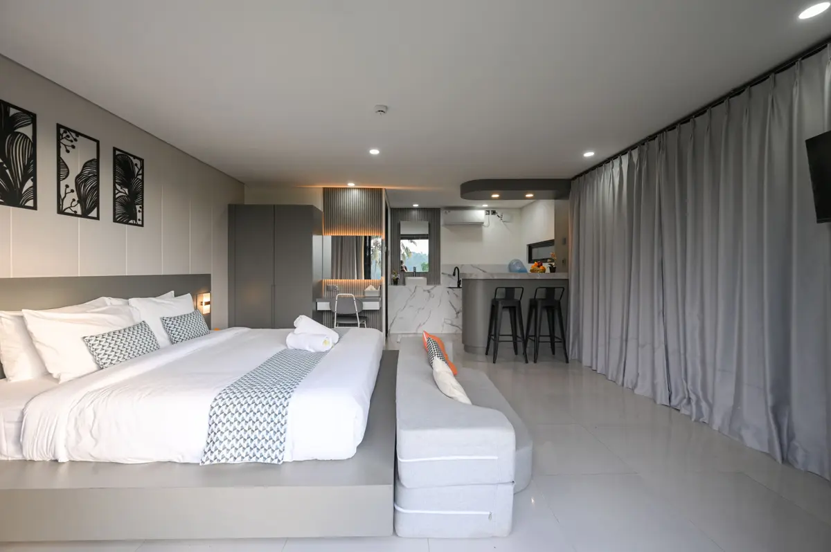 Fully-Furnished Comfort